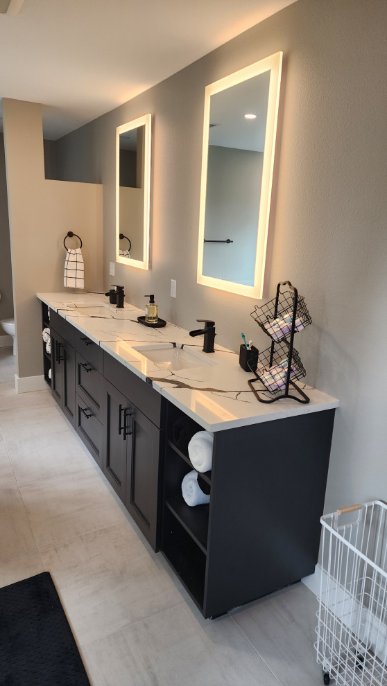 Elegance in White Stepped Shaker