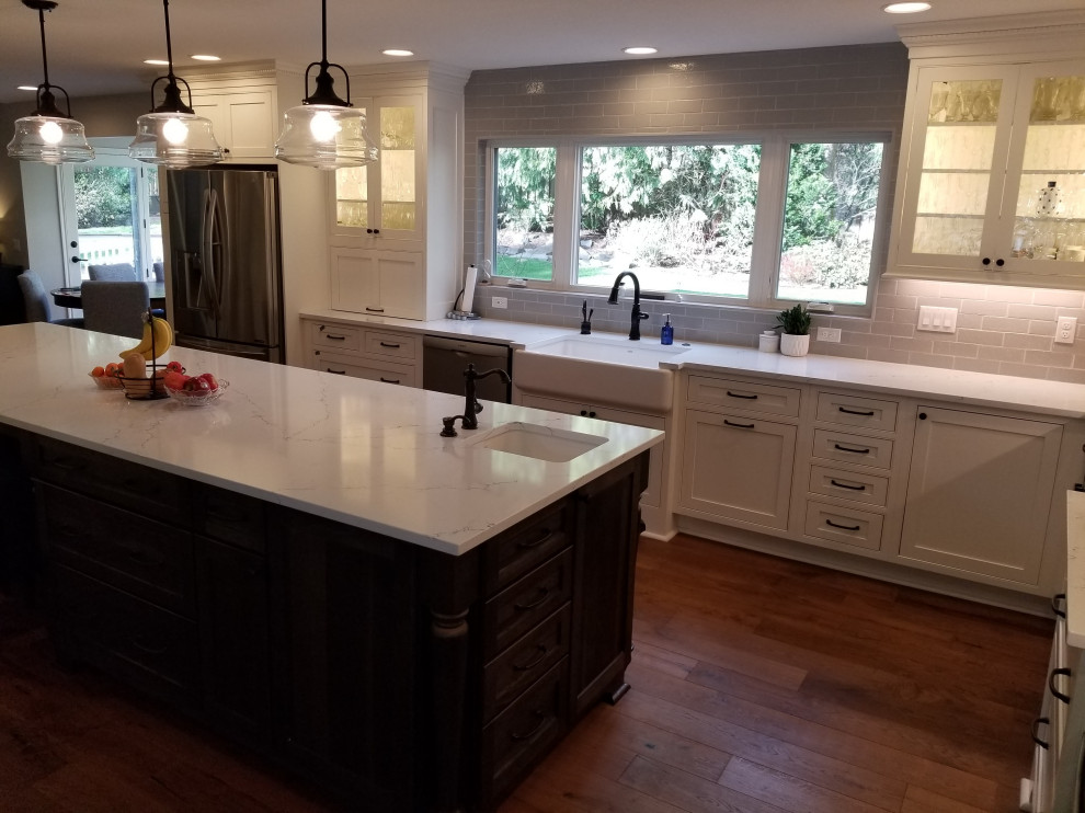 Two Tone Kitchen Design