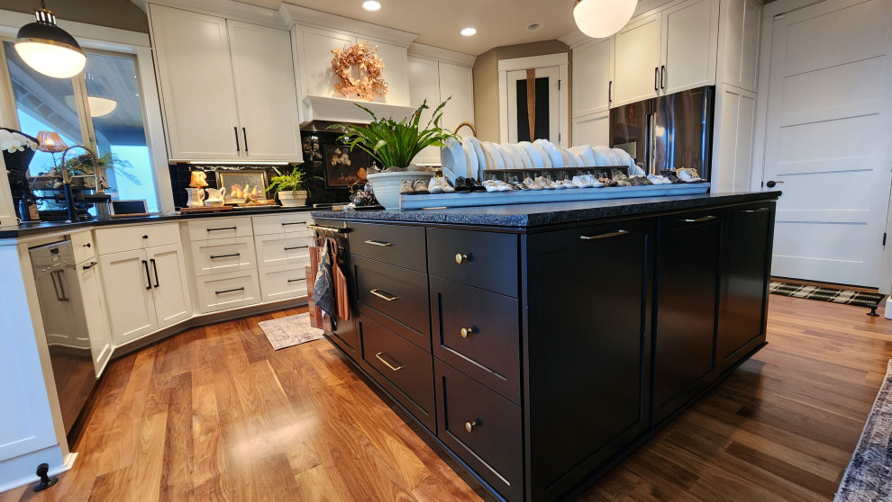 Simple Beauty with Style in the Portland Hills