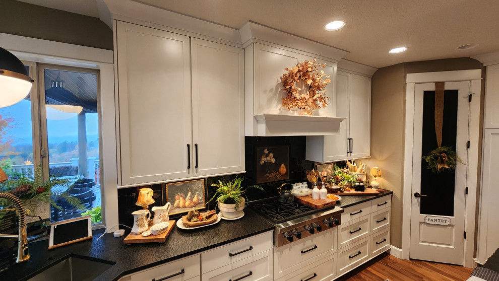Simple Beauty with Style in the Portland Hills