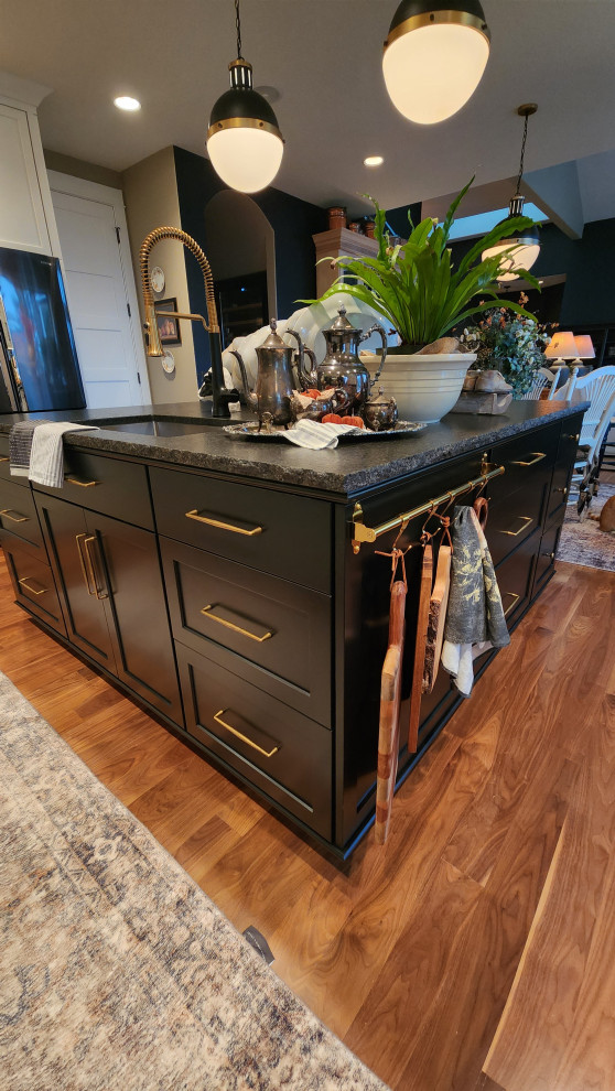 Simple Beauty with Style in the Portland Hills