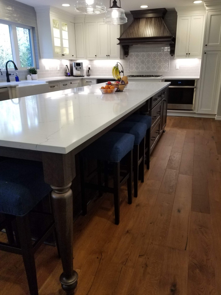 Two Tone Kitchen Design